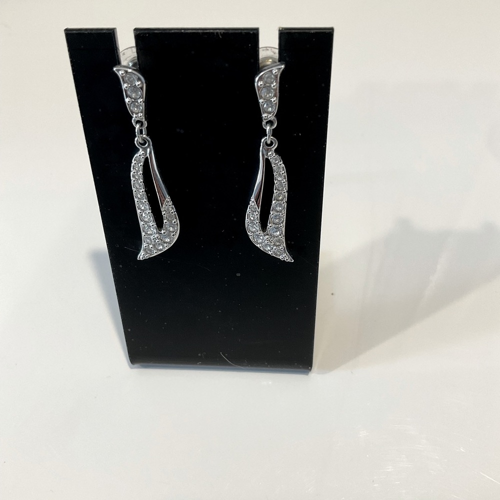 Costume Dangle Earrings in Silver Tone with Crystals